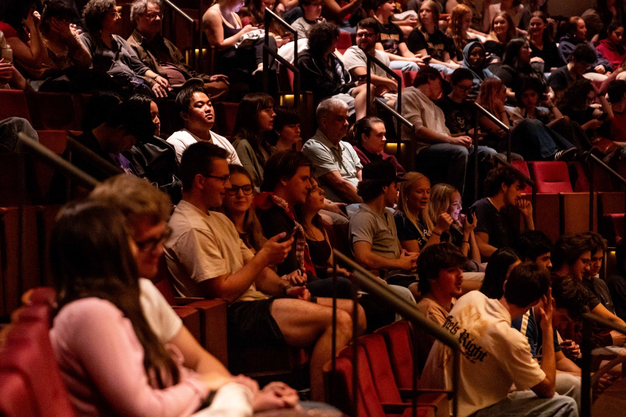 Sal Vulcano gives Northrop Auditorium crowd a comic relief for homecoming — Moorhead Dining news